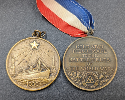 Gold Star Mother’s Medal.