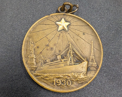 Gold Star Mother’s Medal.