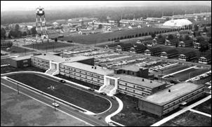 Aerial photo of the full Mifflin Hall.